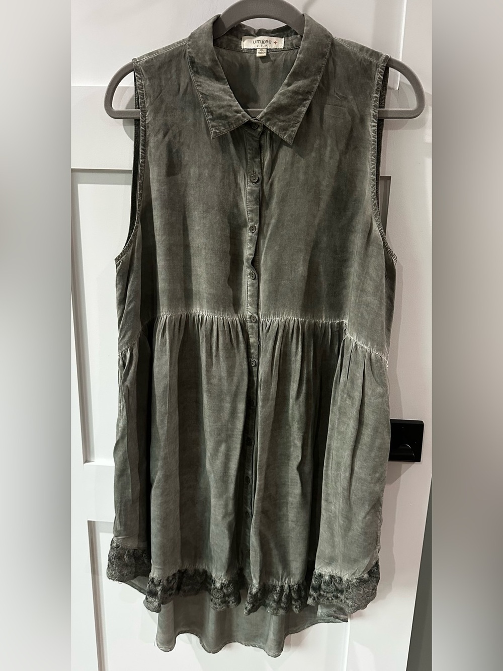 Umgee mineral-washed babydoll tunic top Olive Drab XL Boho Lace Crocheted Hem